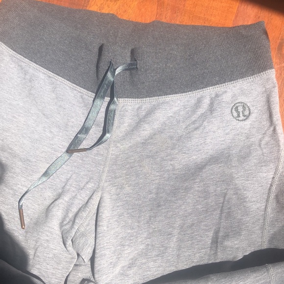 Lululemon lounge pants - Picture 2 of 4